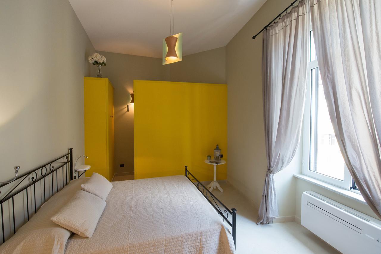 Duomo Regina Apartments Naples Extérieur photo